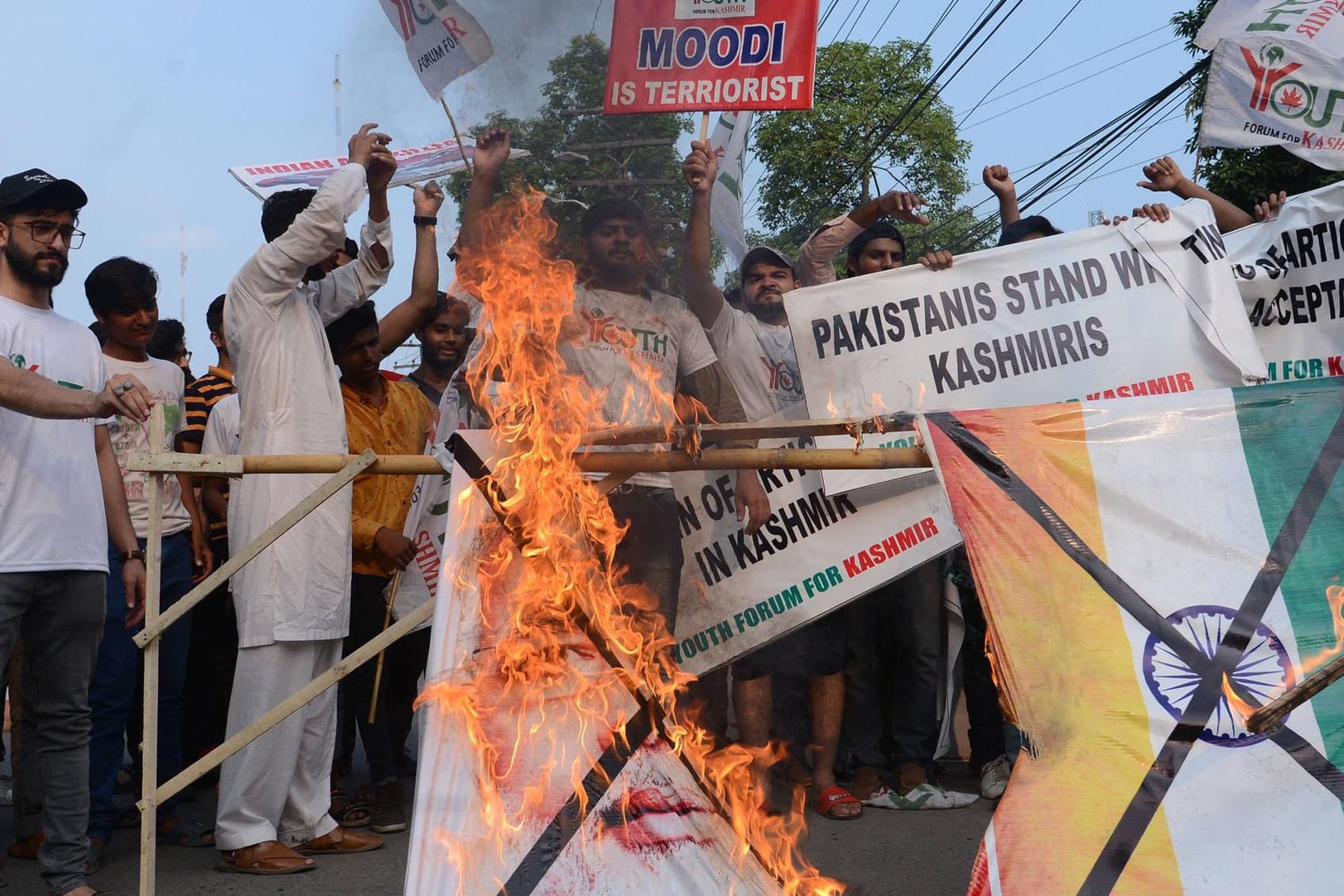 Anti-indischer Protest im pakistanischen Lahore: Die beiden Atommächte haben schon zwei Kriege um Kaschmir geführt.