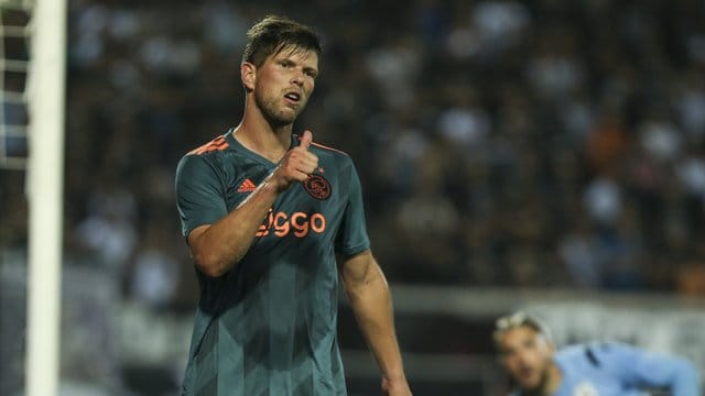 Klaas-Jan Huntelaar feiert seinen Treffer zum 2:2-Ausgleich für Ajax Amsterdam. Klaas-Jan Huntelaar feiert seinen Treffer zum 2:2-Ausgleich für Ajax Amsterdam.