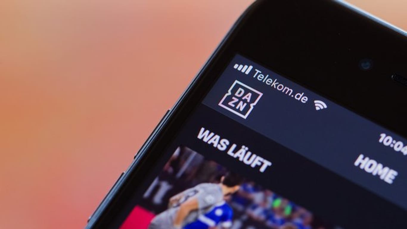 Der Streamingdienst DAZN ist neuer Akteur beim Angebot der Übertragung der Bundesliga.