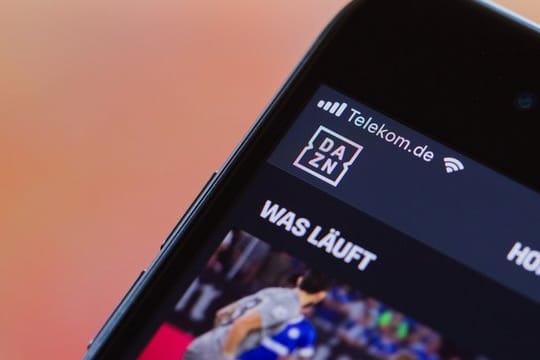 Der Streamingdienst DAZN ist neuer Akteur beim Angebot der Übertragung der Bundesliga.