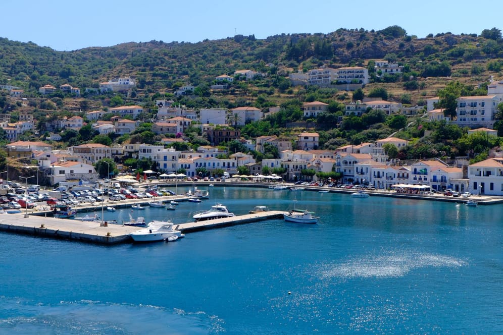Blick auf die griechische Insel Ikaria.