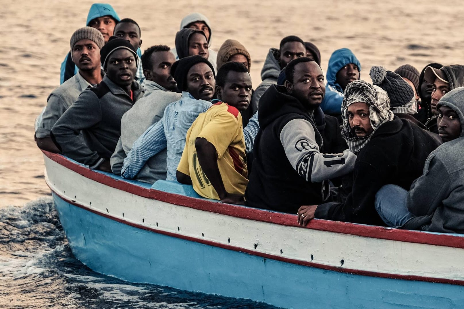 Boot mit Flüchtlingen im Mittelmeer: EU-Asylgipfel hat kaum Ergebnisse gebracht. (Archivbild)