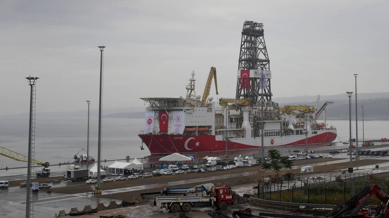 Bohrschiff "Yavuz": Die Türkei bohrt mit einem dritten Schiff vor Zypern nach Erdgas.