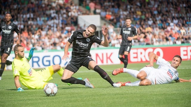 Als Pokalsieger reiste Eintracht Frankfurt nach Ulm und blamierte sich dort.