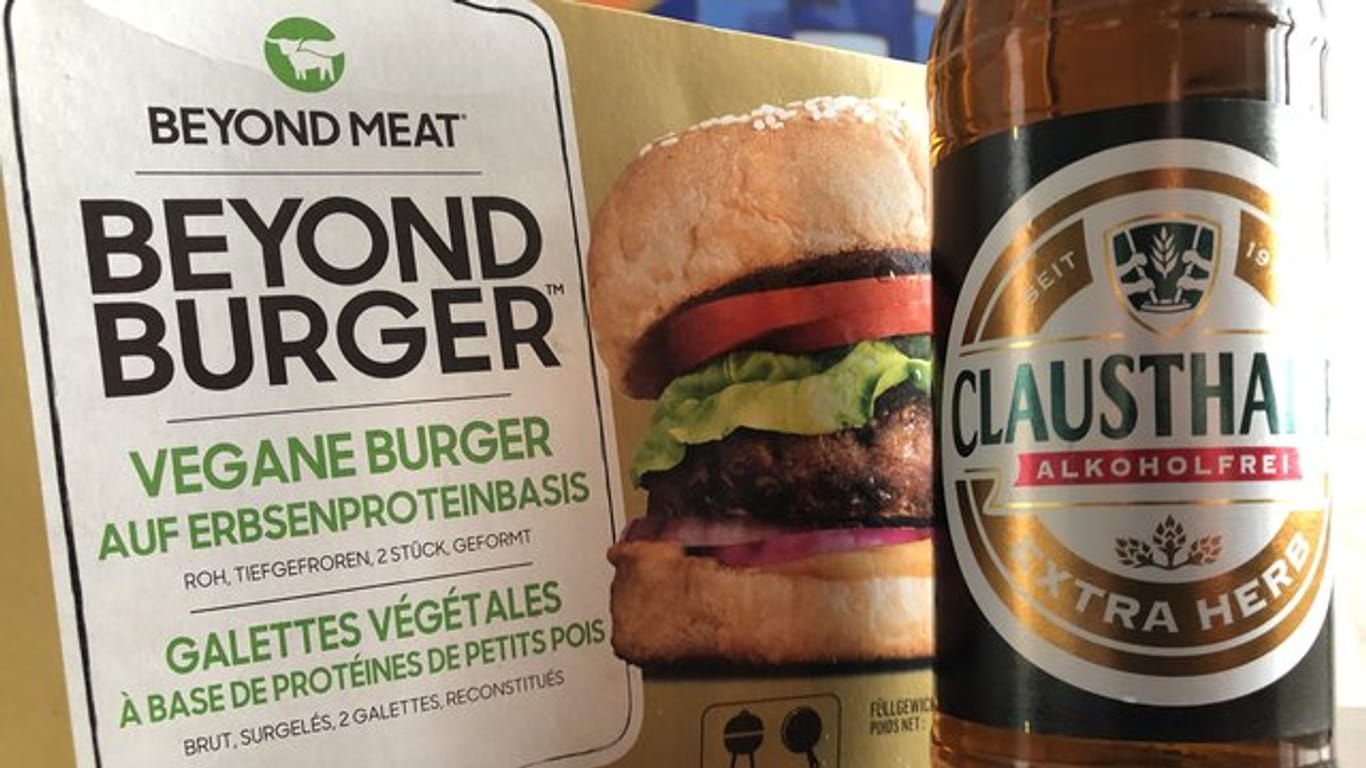Burger sind plötzlich vegan und Bier gern alkoholfrei: Der Sommer scheint spätestens 2019 zur Jahreszeit einer neuen Moral beim Essen und Trinken geworden zu sein.