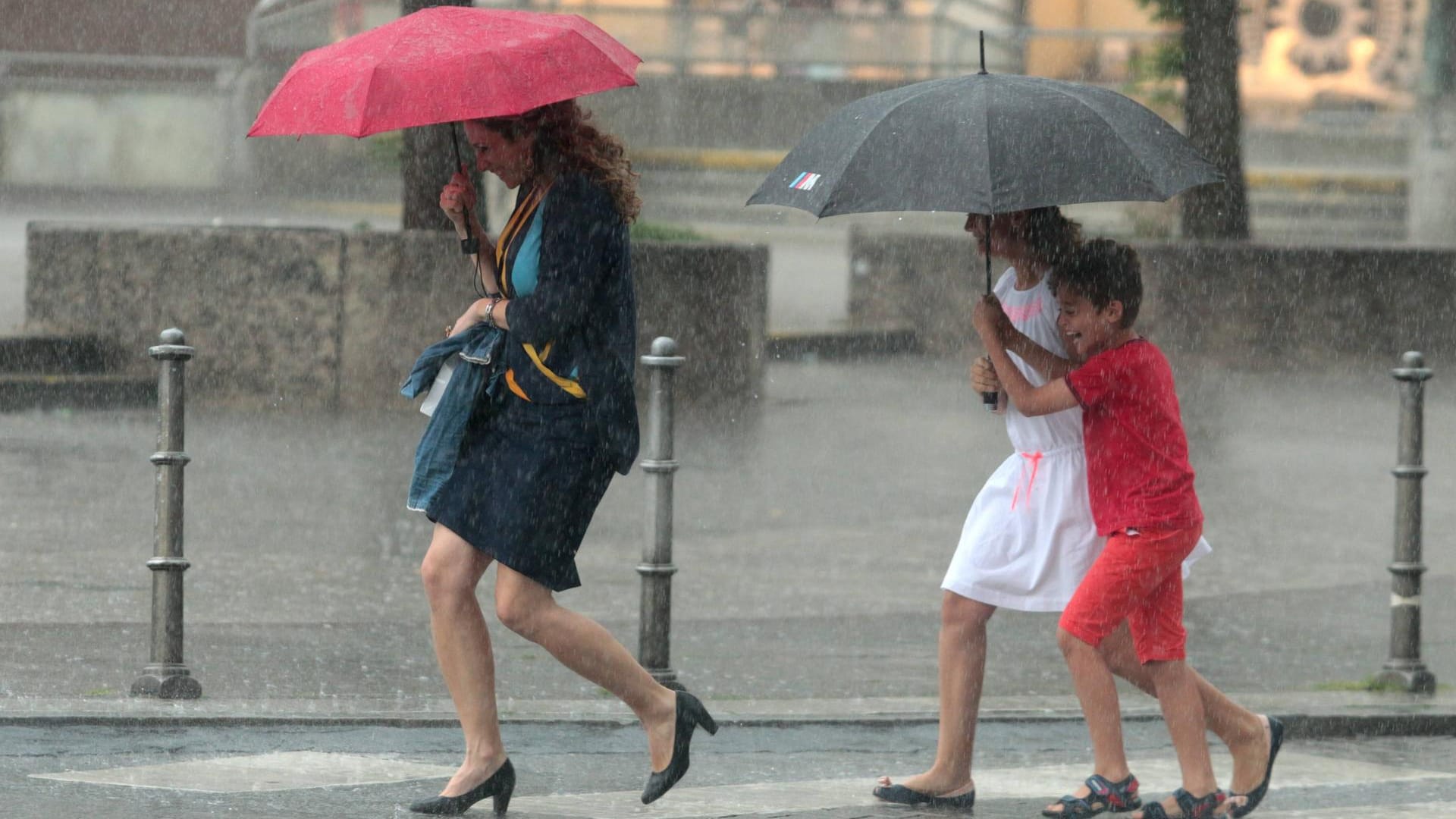 Starkregen in Deutschland: Am Wochenende wird das Wetter wechselhaft.