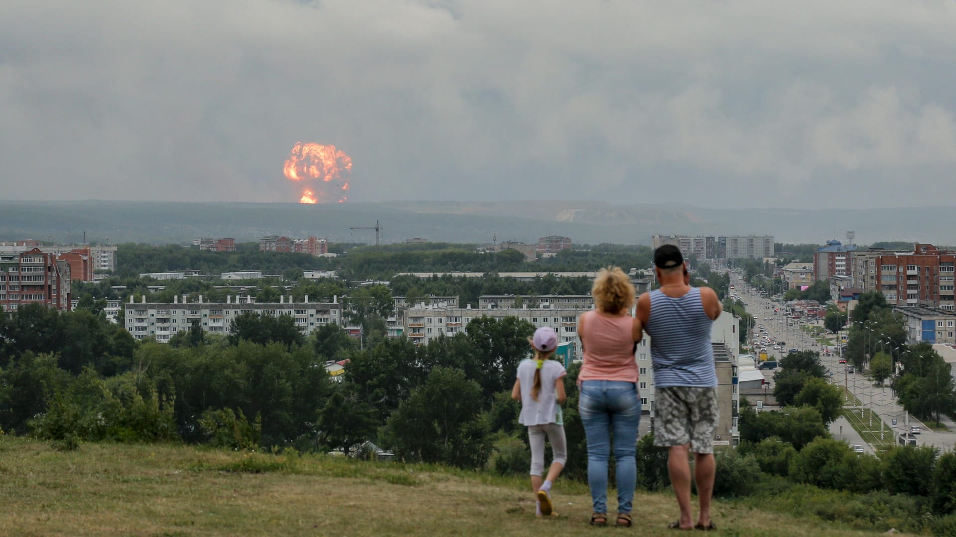 Detonation in einem Munitionslager in Sibirien in der vergangenen Woche: In Russland sind innerhalb weniger Tage mehrere Menschen bei Explosionen auf Militärarealen ums Leben gekommen.