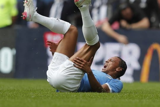 Manchester Citys Leroy Sané muss operiert werden.