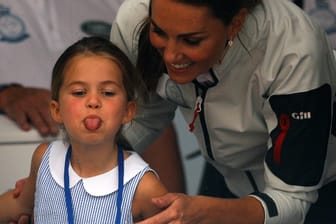 Prinzessin Charlotte: Sie streckte die Zunge heraus.