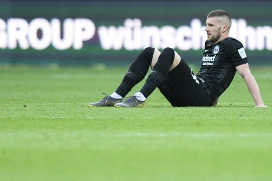 Die Zukunft von Ante Rebic bei Eintracht Frankfurt ist weiter offen.