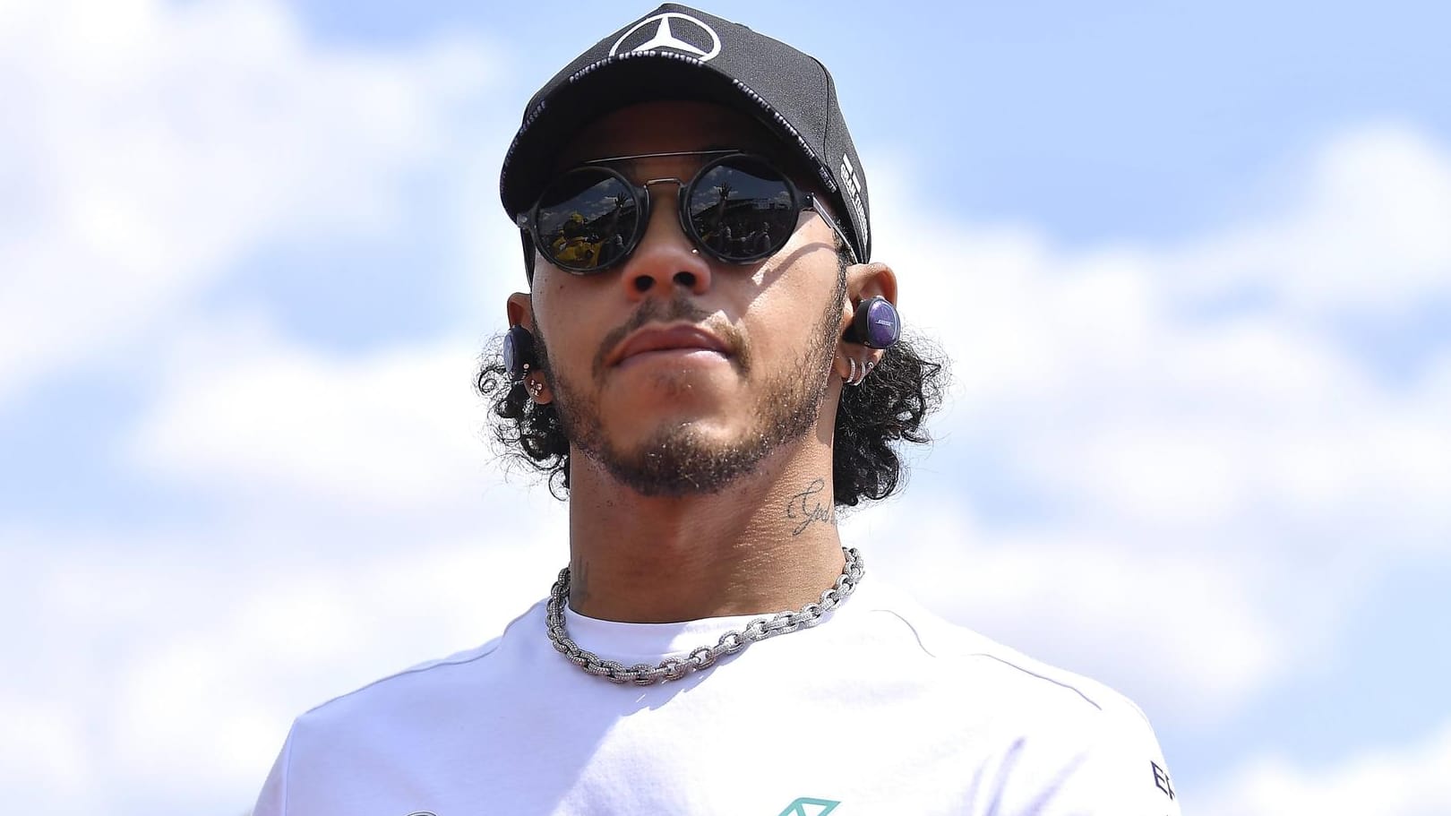 Wehrt sich gegen die Kritik von Nico Rosberg: Lewis Hamilton.