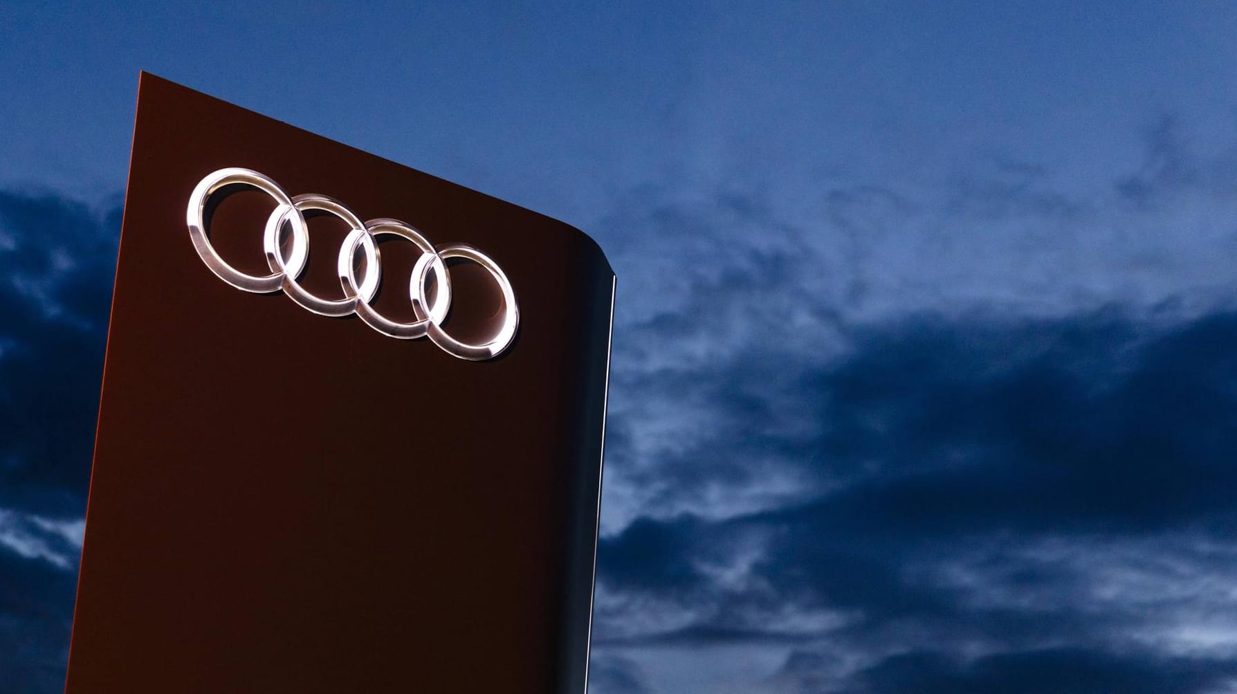 Stabile Schlechtwetterlage bei Audi: Der Autobauer muss mal wieder ein sattes Minus verkünden.