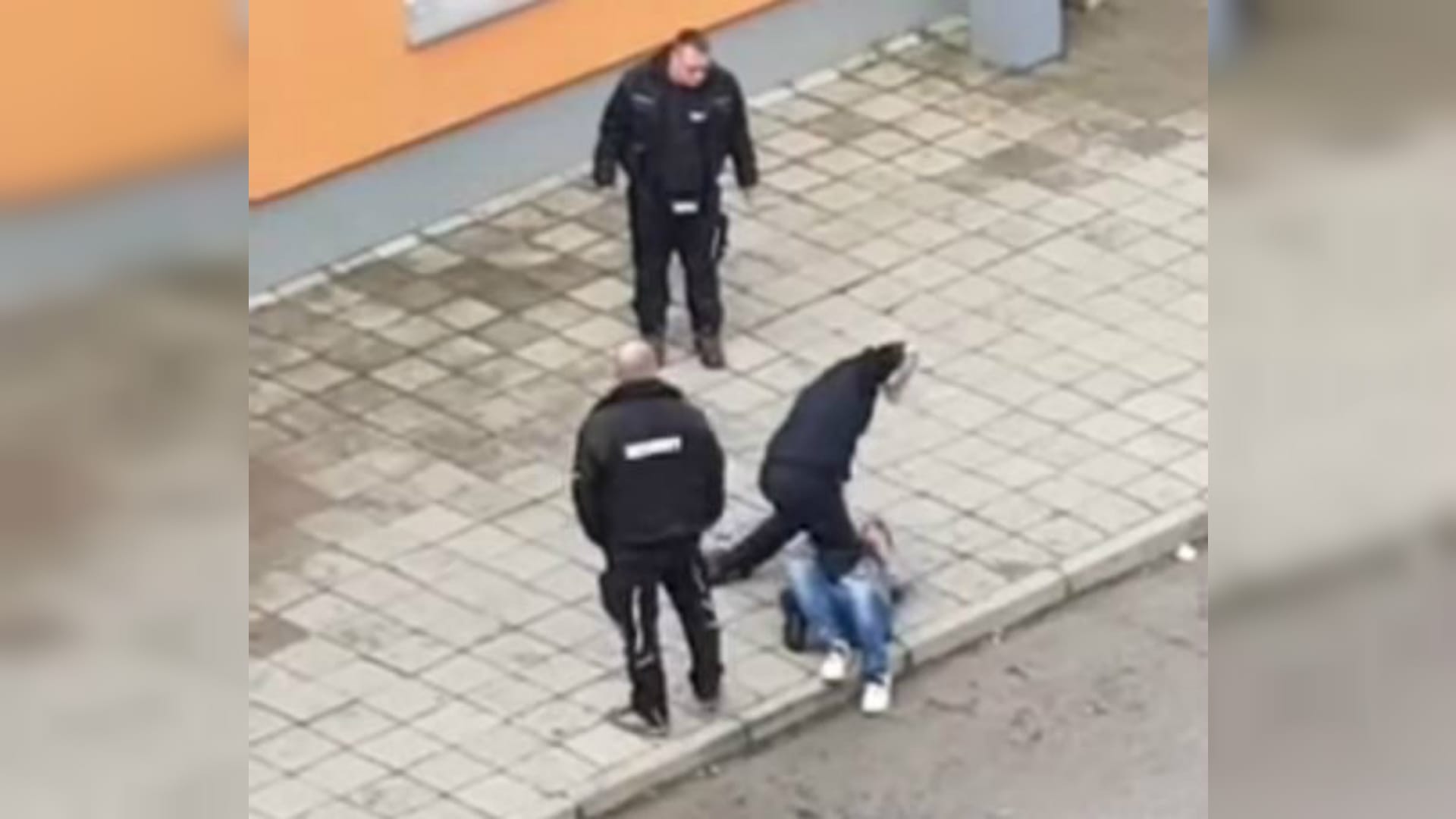 Attacke in Sachsen-Anhalt: Szene aus dem Video, das den Angriff in der Asylunterkunft in Halberstadt zeigt.