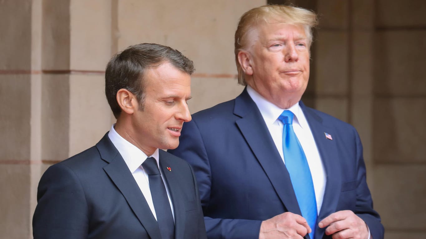 Emmanuel Macron und Donald Trump bei einem Treffen in Frankreich: Der US-Präsident hat Macron bei Twitter für dessen Iran-Politik kritisiert.