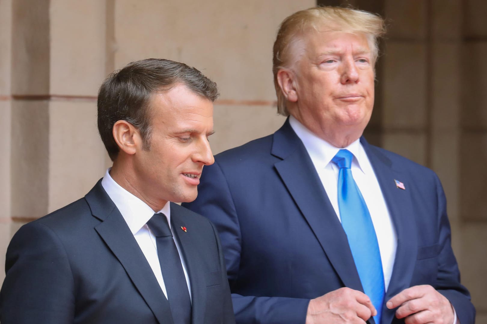 Emmanuel Macron und Donald Trump bei einem Treffen in Frankreich: Der US-Präsident hat Macron bei Twitter für dessen Iran-Politik kritisiert.