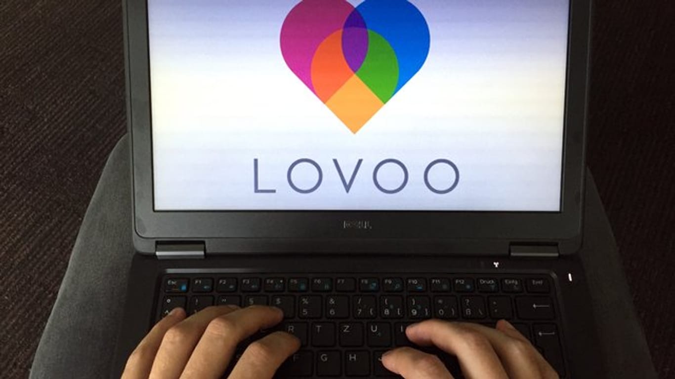 Bei der Dating-App Lovoo ist es laut Recherchen des Bayerischen Rundfunks möglich, genaue Bewegungsprofile der Nutzer zu erstellen.