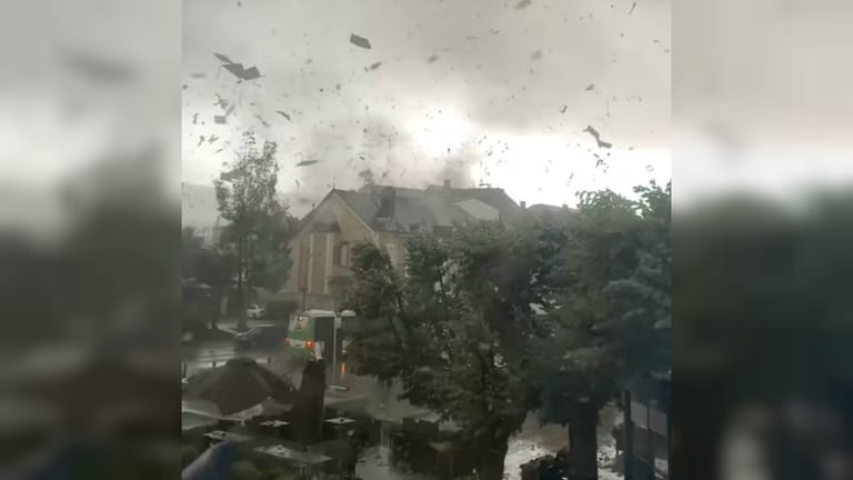 Tornado in Luxemburg: Der Wirbelsturm richtete im Süden des Nachbarlandes erhebliche Schäden an.