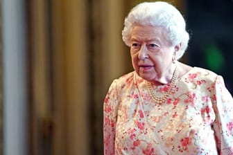 Queen Elizabeth II.: Die 93-Jährige hat sich offenbar zur politischen Lage in Großbritannien geäußert.