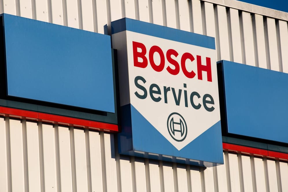 Bosch Servicestelle: Ein Sprecher erklärte, dass auch die Robert Bosch GmbH Autokomponenten mit zu hohem Bleigehalt ausgeliefert habe.