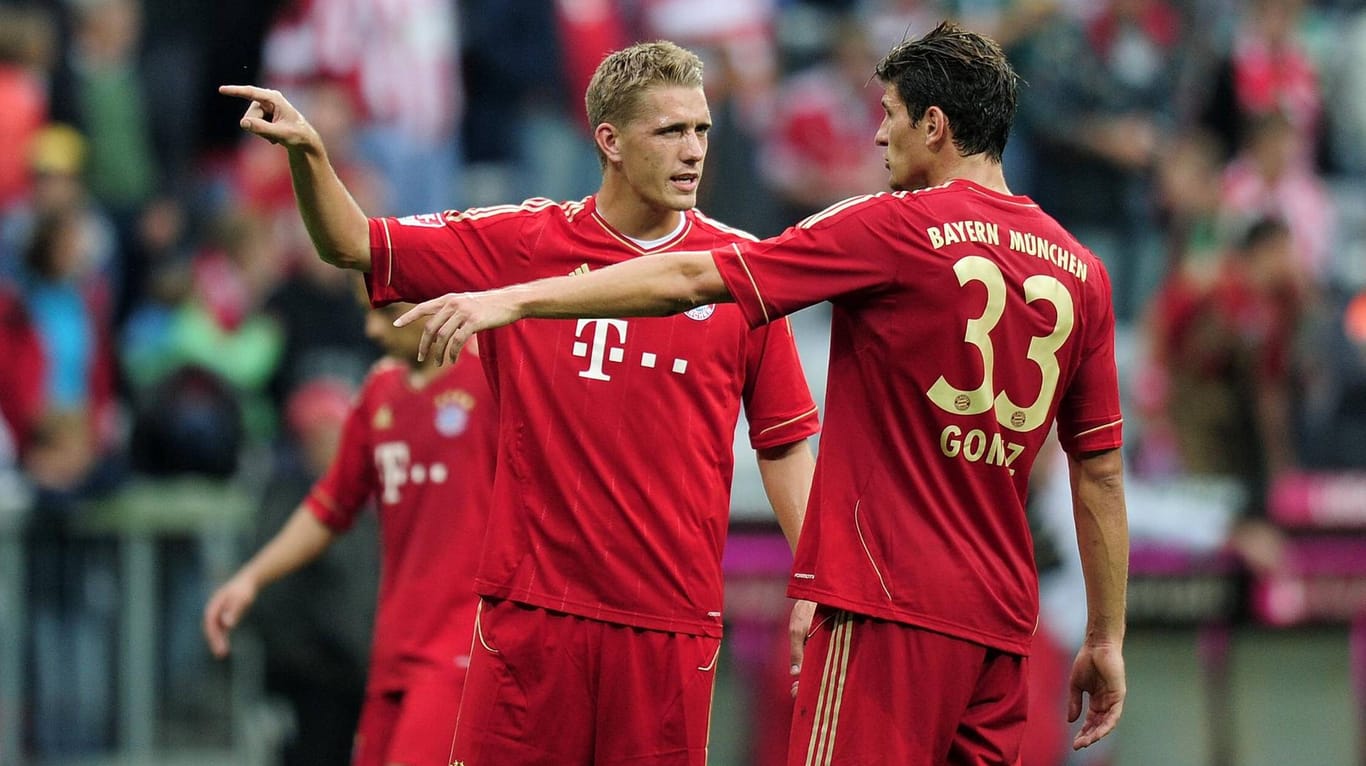 Nils Petersen (l.) spielte von 2011 bis 2012 zusammen mit Mario Gomez (re.) beim FC Bayern.