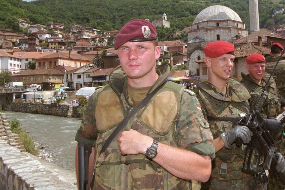 Deutsche Soldaten in Prizren im Kosovo: Wurden Einsatzkräfte der Bundeswehr durch Uranmunition krank?