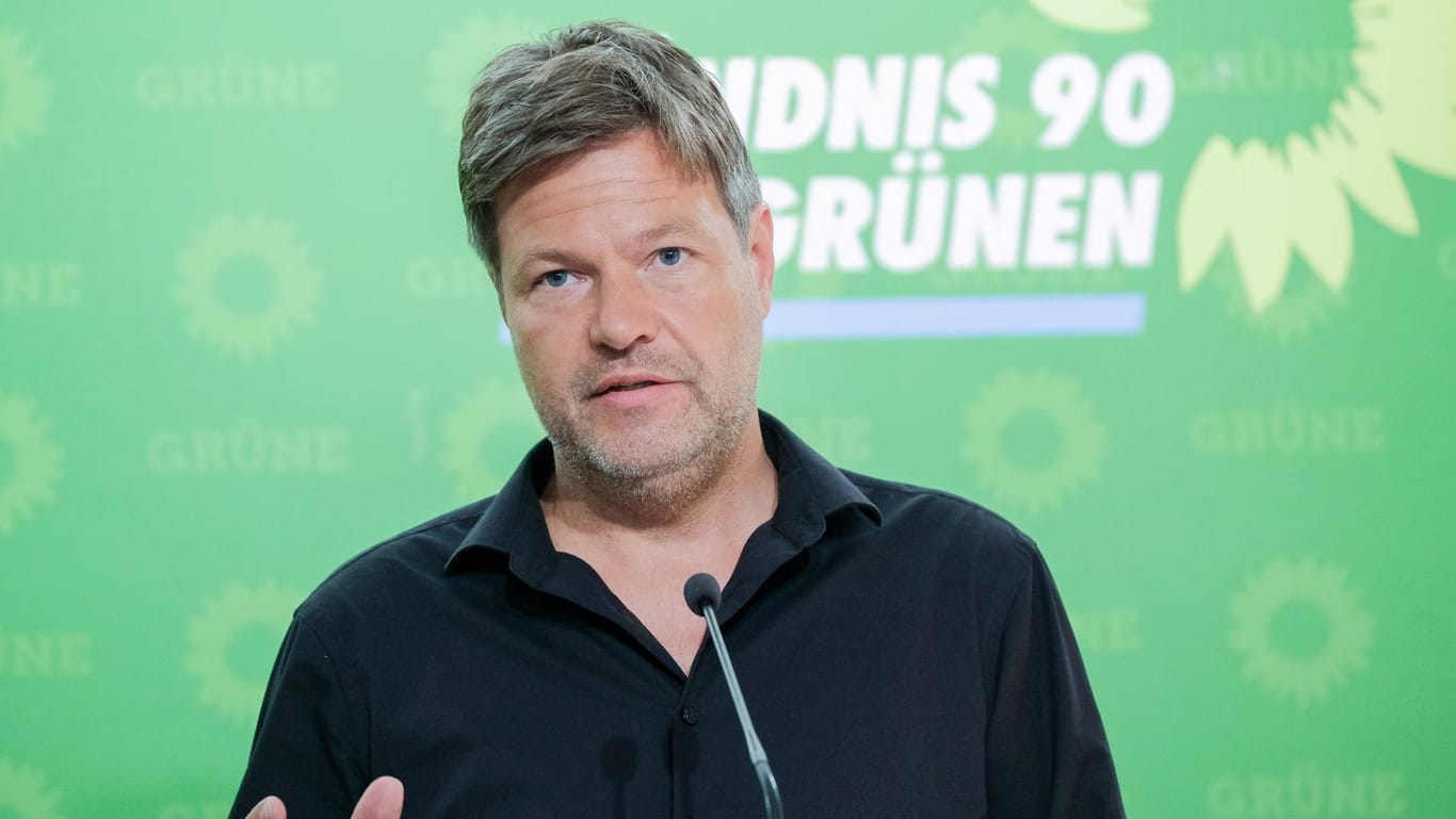 Robert Habeck: Der Grünen-Vorsitzende kritisiert CDU-Chefin Annegret Kramp-Karrenbauer.