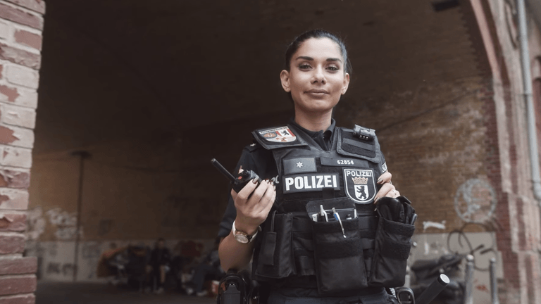 Im Werbespot für die Bild: Methap Öger von der Polizei Berlin.