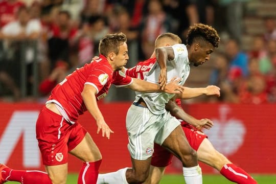 Torschütze und Vorbereiter beim Bayern-Sieg in Cottbus: Kingsley Coman (M).