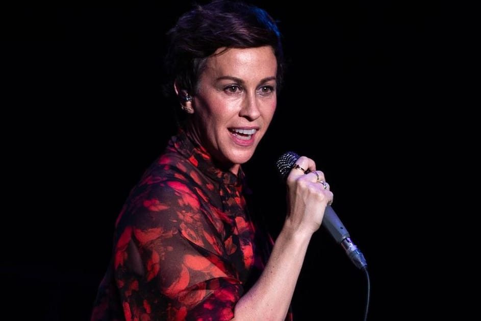 Alanis Morissette: Sie freut sich über die Geburt ihres dritten Kindes.
