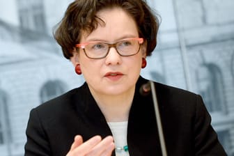 Berliner Datenschutzbeauftragte Maja Smoltczyk: Das Land Berlin bereitet erstmals eine Datenschutzstrafe in Millionenhöhe vor.
