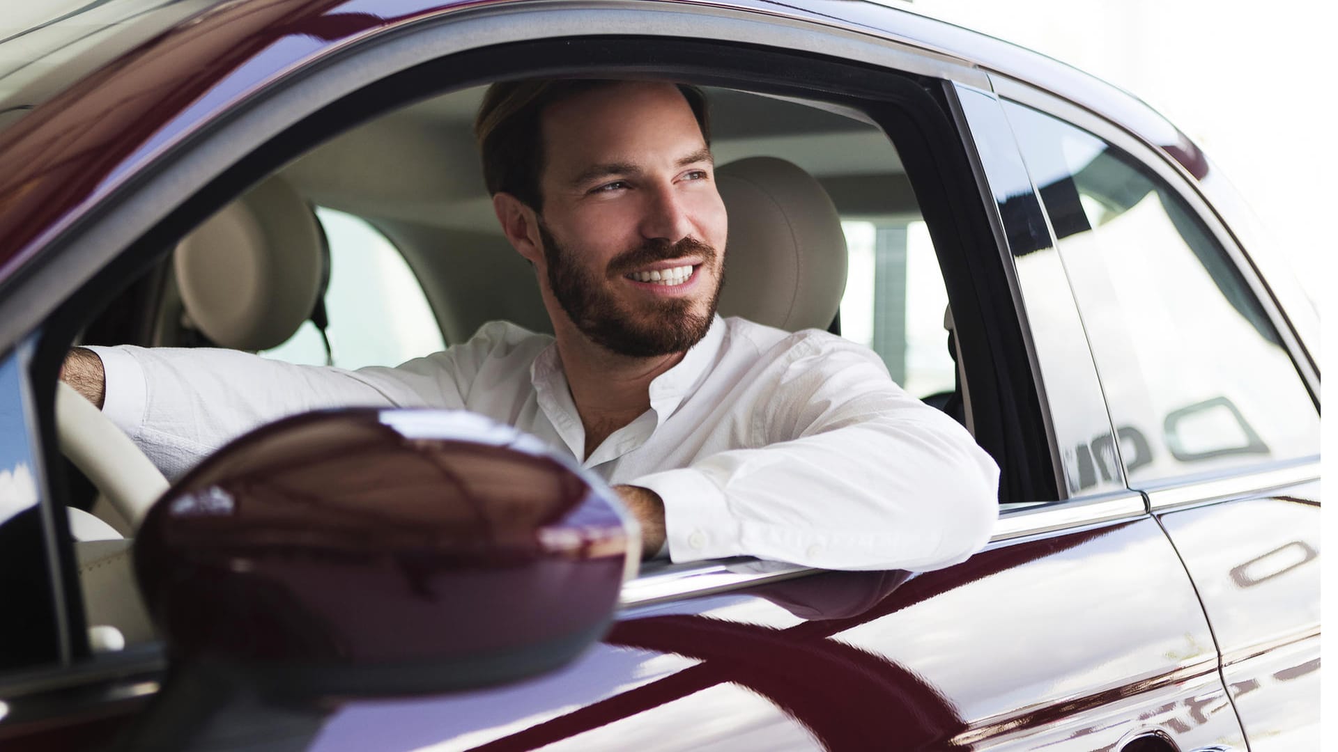 Erste Fahrt im neuen Auto: Die Langzeitmiete könnte sich als Alternative zu Kauf und Leasing etablieren.