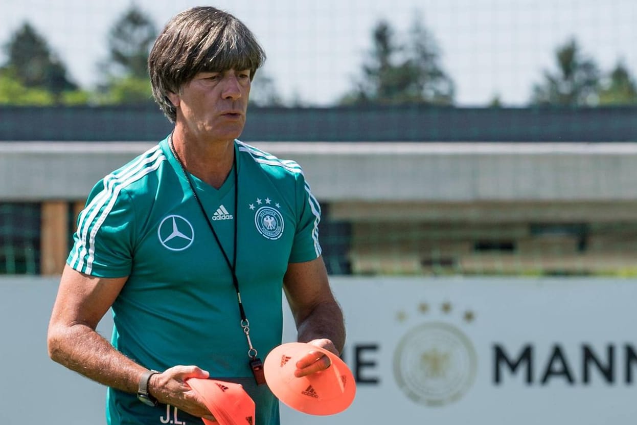 Jogi Löw im Trainingslager in Südtirol 2018: Diesmal will er sich offenbar in Österreich vorbereiten.