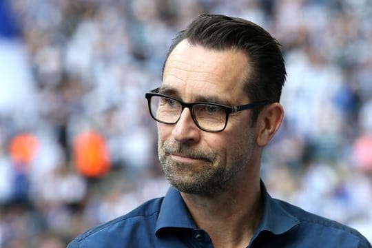 Geschäftsführer Michael Preetz will mit Hertha BSC auf einen einstelligen Tabellenplatz.