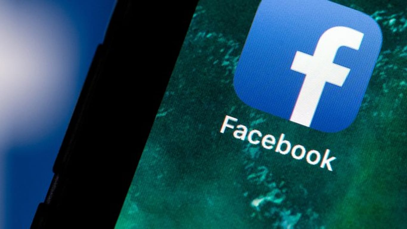 Ein Facebook-Logo: Die Anzeigen von Phishing-Betrügern versuchen Facebook-Anmeldedaten abzugreifen.
