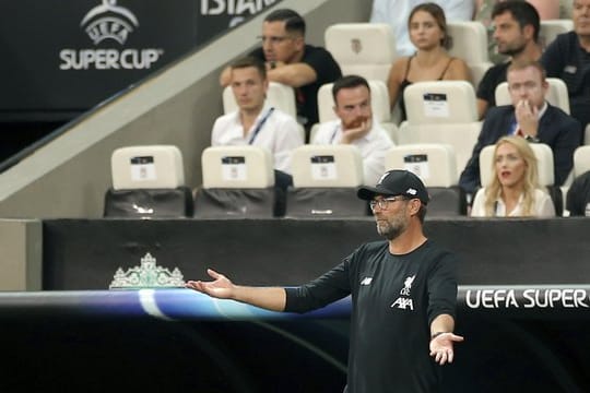 Liverpools Trainer Jürgen Klopp hadert mit der Abseitsregel.