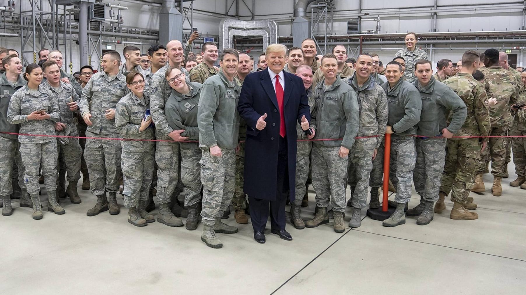 December 26 2018 RamstDonal Trump auf der Militär-Base Ramstein: Der US-Präsident war zwar in Deutschland, die Kanzlerin besuchte er allerdings nicht. in Miesenbach Rhineland Palatinate Germany U S President Donald Trump