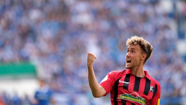 Der Freiburger haben in Luca Waldschmidt ein großes Stürmertalent unter Vertrag. Der Freiburger haben in Luca Waldschmidt ein großes Stürmertalent unter Vertrag.