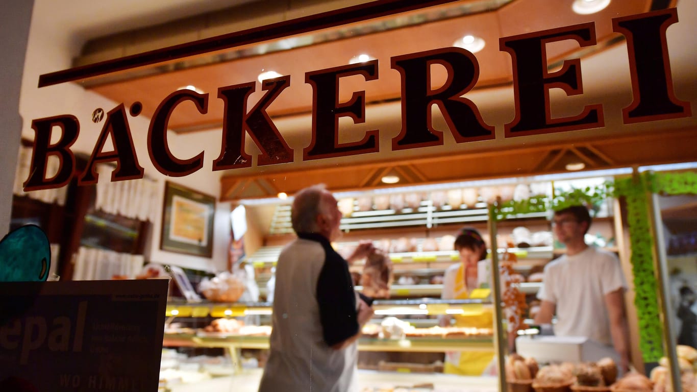 Bäckereigeschäft: Laut einer Umfrage will fast jeder fünfte Handwerksbetrieb in der Innenstadt den Standort wechseln.