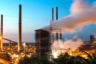 Das Thyssenkrupp-Stahlwerk in Schwelgern: Der Konzern steckt in der Krise.