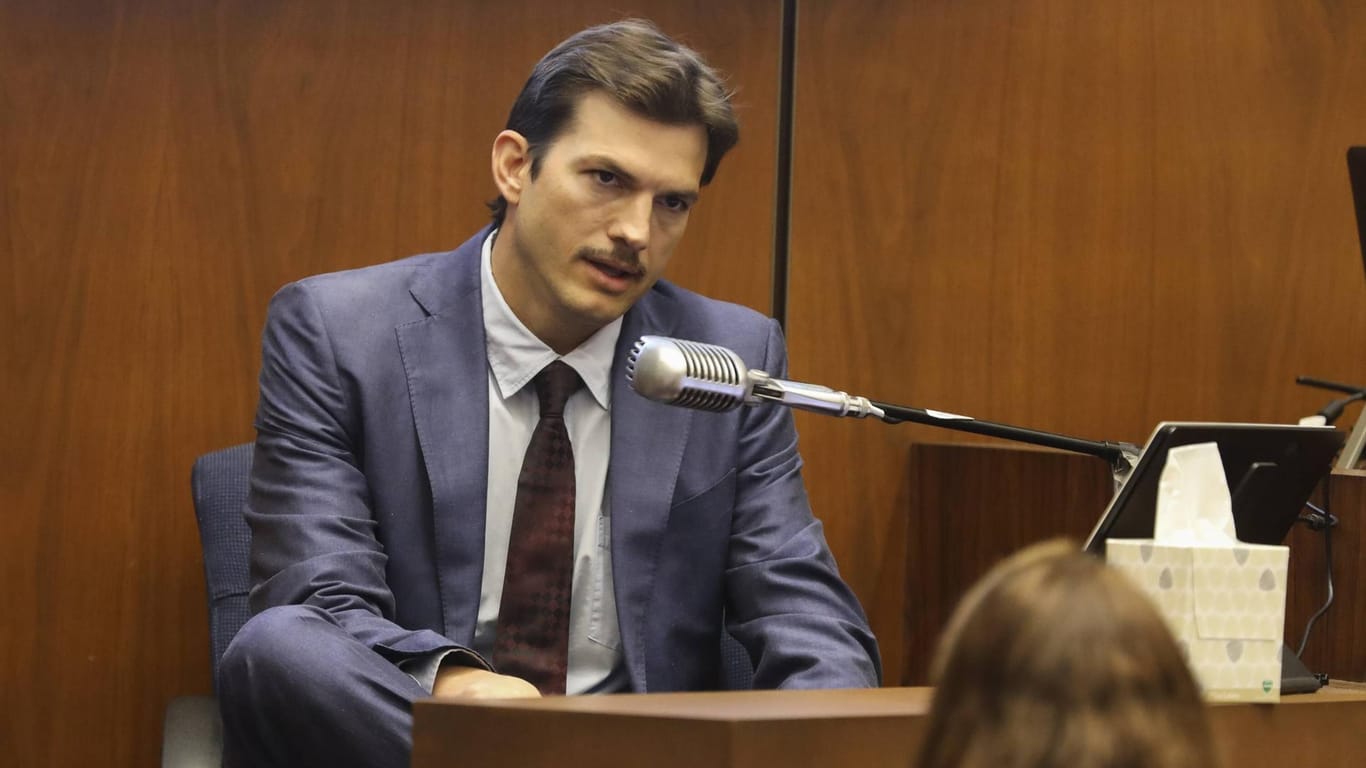 Ashton Kutcher hat in dem Fall vor Gericht ausgesagt.