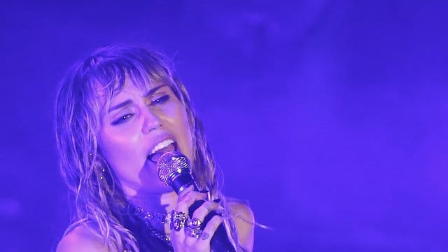 Miley Cyrus singt sich den Schmerz von der Seele.