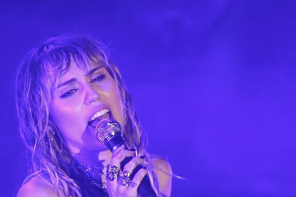 Miley Cyrus singt sich den Schmerz von der Seele.