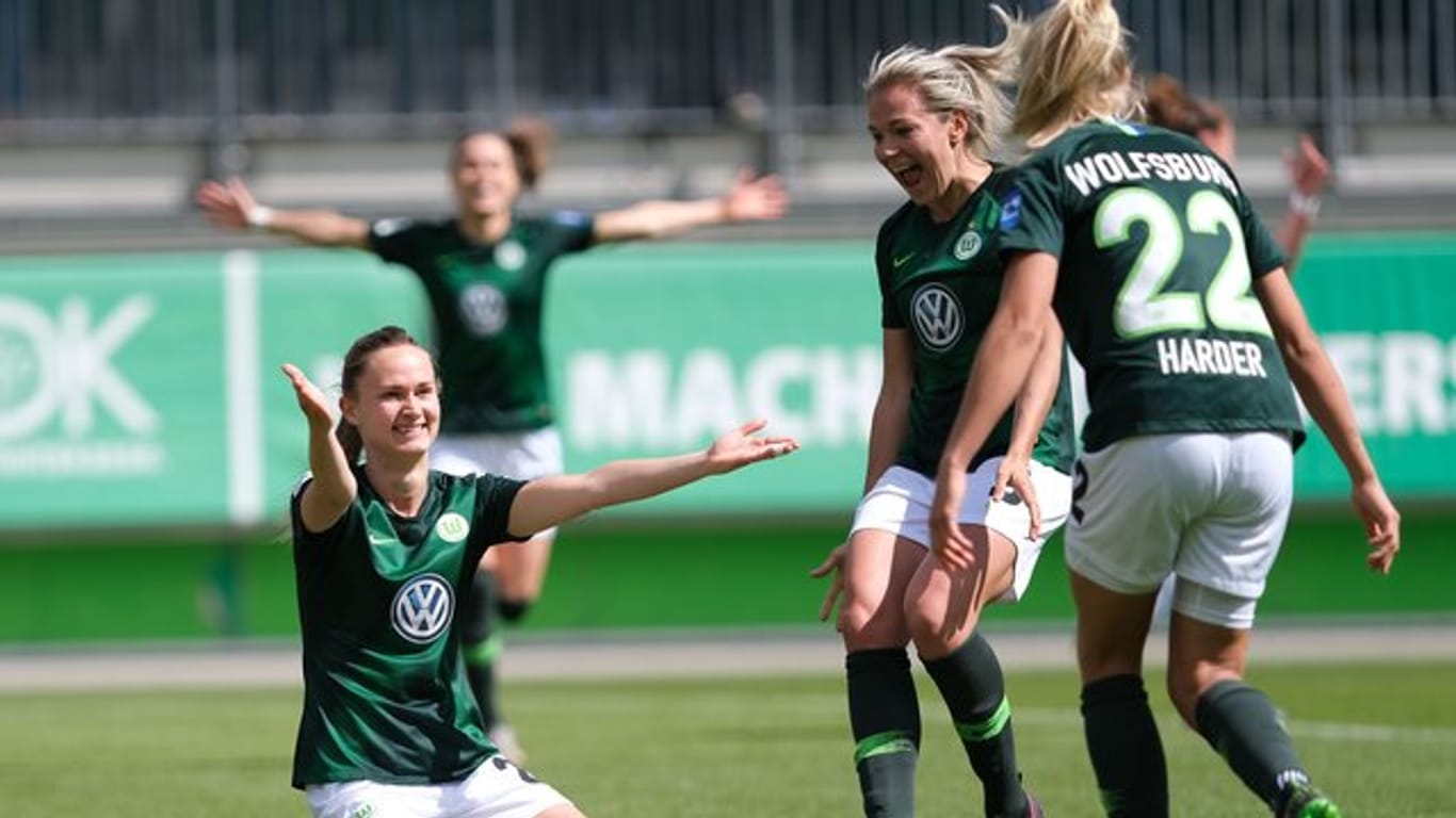 Wolfsburgs Frauen spielen in der ersten K.