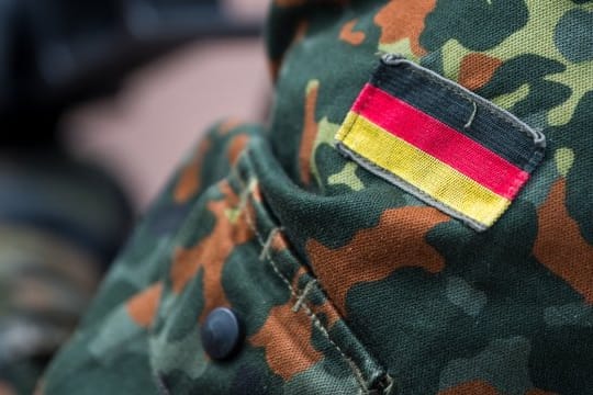 Der Ärmel einer Bundeswehr-Uniform.