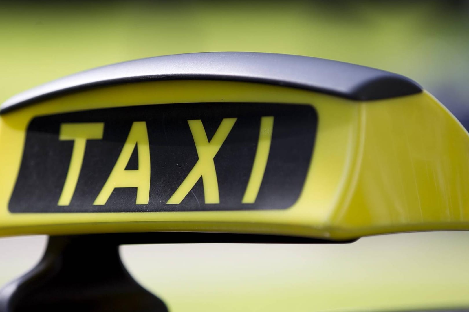 Taxi