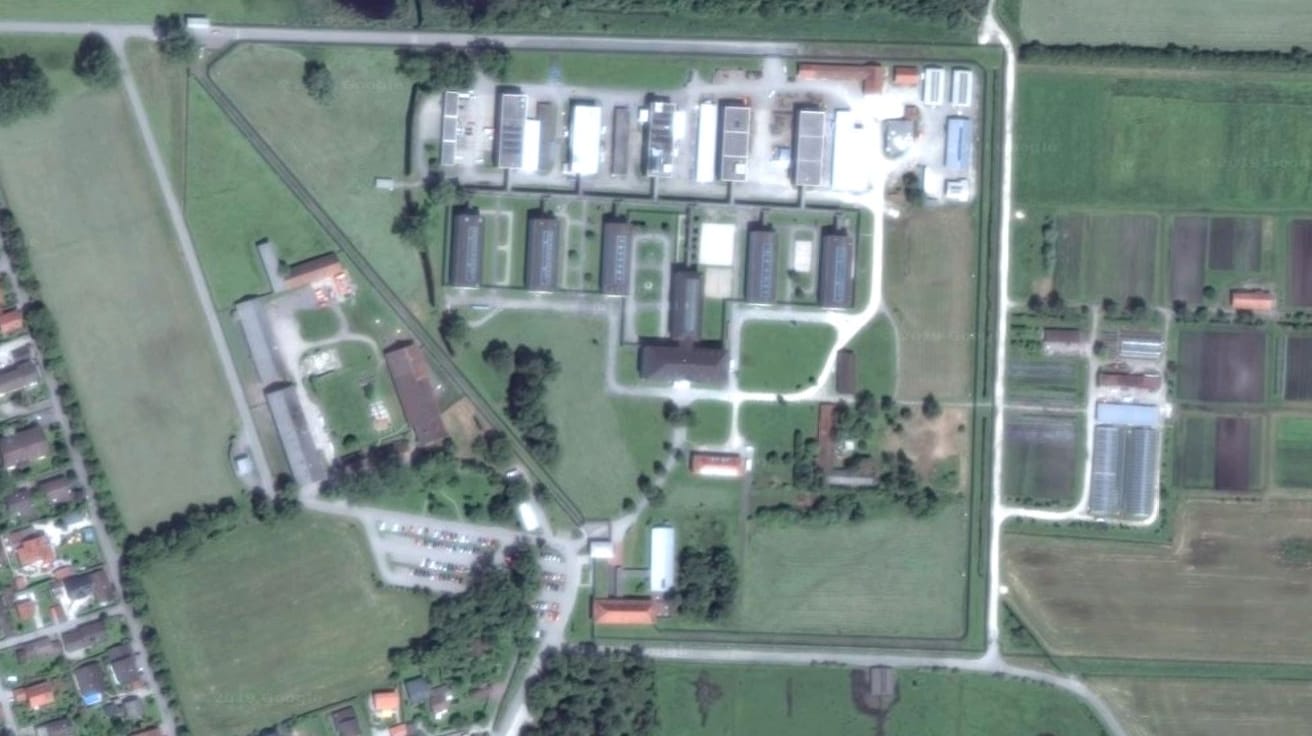 Satellitenbild der JVA Bernau: Hier ereignete sich der tödliche Streit. Satellitenbild der JVA Bernau: Hier ereignete sich der tödliche Streit.