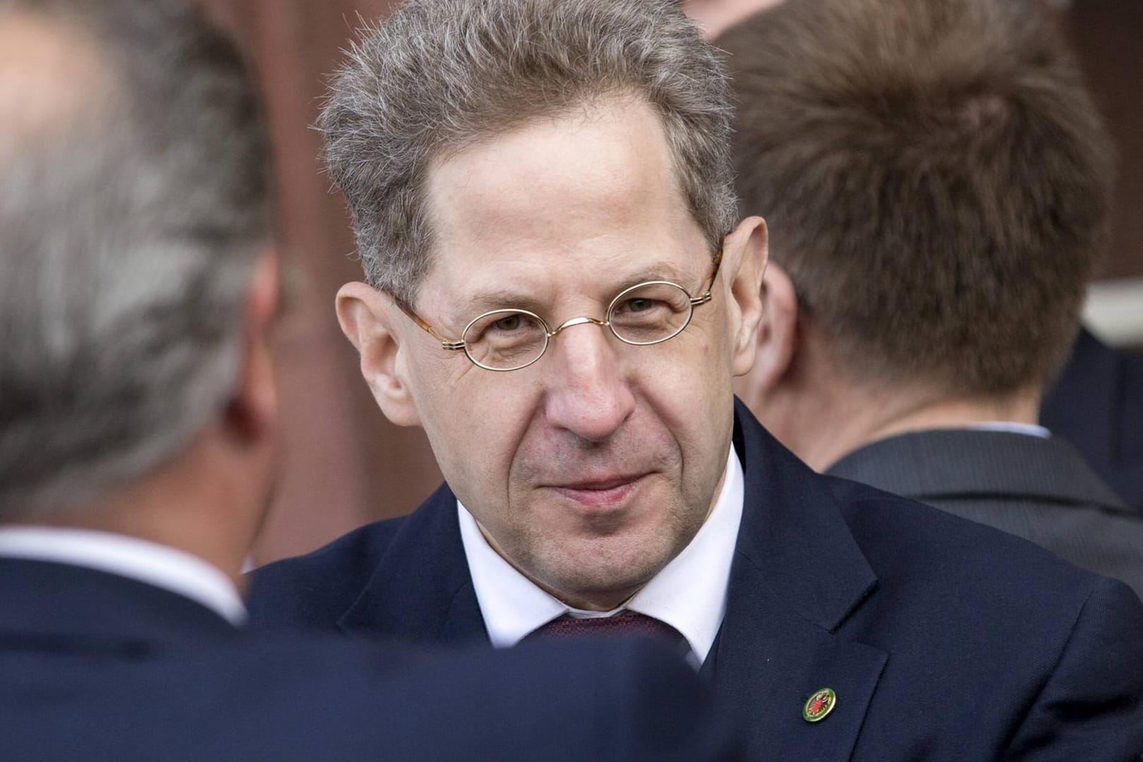 Der ehemalige Verfassungsschutz-Chef Hans-Georg Maaßen: Die CDU-Chefin spricht ihm die Eignung für seinen ehemaligen Posten ab – und macht ihm heftige Vorwürfe.