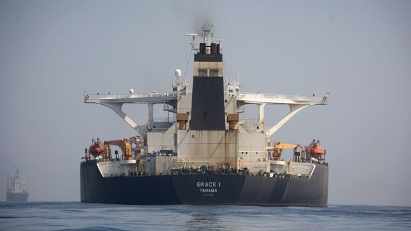 Der Supertanker "Grace 1" liegt in den Gewässern von Gibraltar.