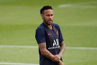 Neymar möchte PSG gerne verlassen.