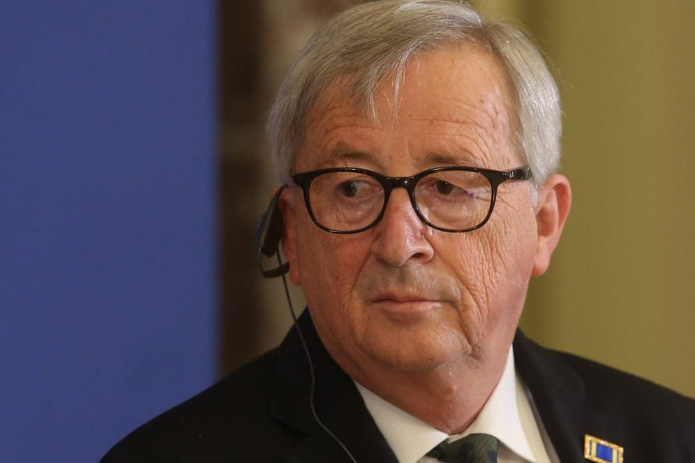 Jean-Claude Juncker muss sich einer dringenden Operation unterziehen.